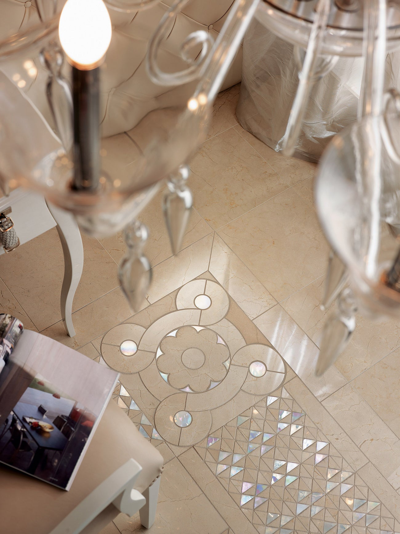 Discover high-quality marble tiles in Beige and marble mosaic tiles that lend your space a pleasant calm and elegance. Benefit from our purchase guidance service at Tiamont. Perfect your bathroom with the luxurious Cosmati marble tiles in Beige from Sicis® Italy. Also available with a matching basin with base cabinet in Beige. Also available with a matching basin with base cabinet in Beige.